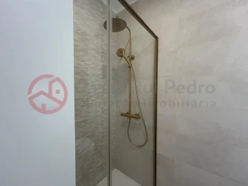 Apartamento T2 para Venda em Venteira