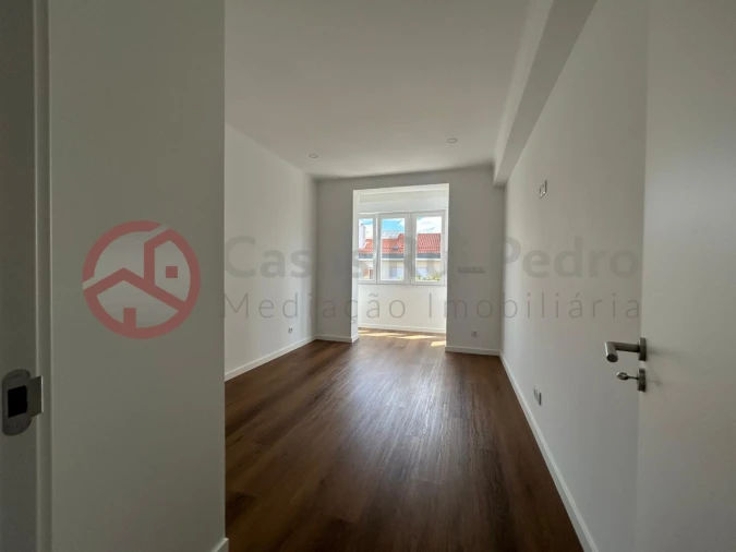 Apartamento T2 para Venda em Venteira Foto 11