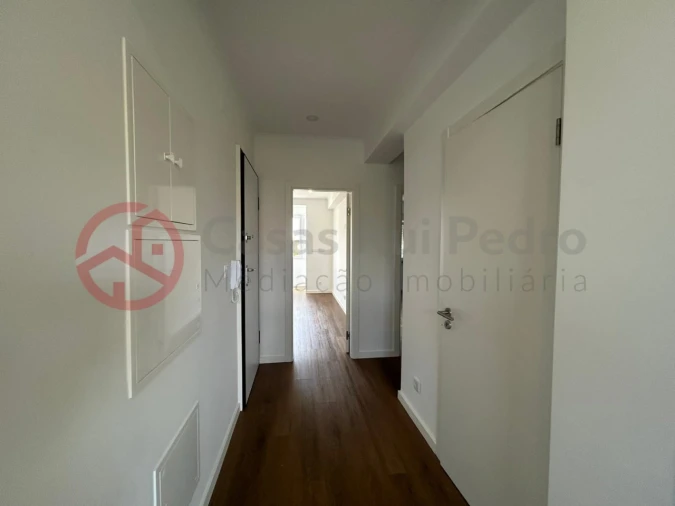 Apartamento T2 para Venda em Venteira Foto 17