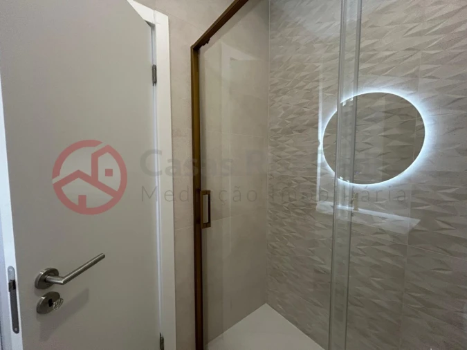 Apartamento T2 para Venda em Venteira Foto 29