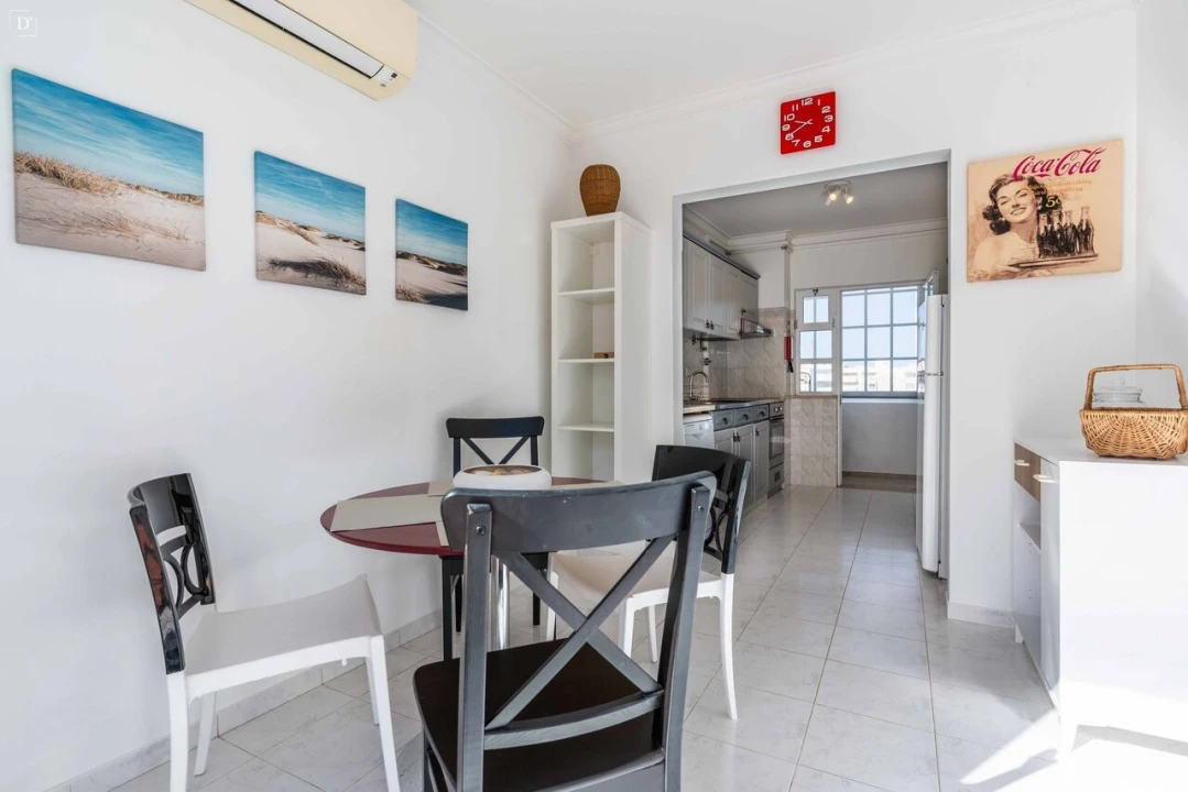 Apartamento T1 para Venda em Olhão Foto 7