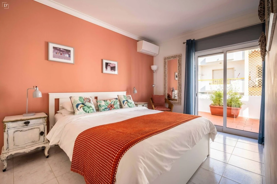 Apartamento T1 para Venda em Olhão Foto 9