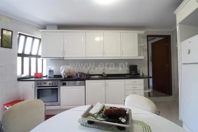 Moradia T3 para Venda em Oliveira do Douro
