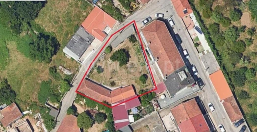 Moradia T3 para Venda em Oliveira do Douro