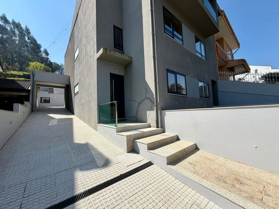 Moradia T3 para Venda em Mafamude e Vilar do Paraíso Foto 32