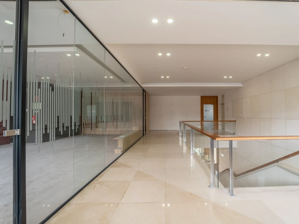 Escritório para Arrendamento em Aldoar, Foz do Douro e Nevogilde Foto 17