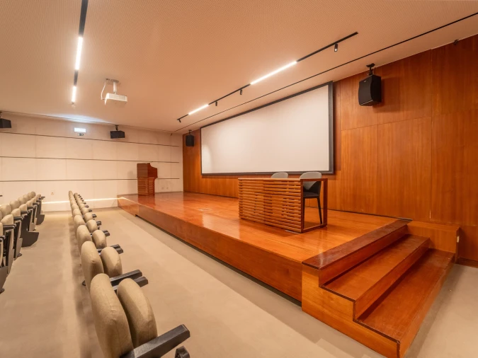 Escritório para Arrendamento em Aldoar, Foz do Douro e Nevogilde Foto 22