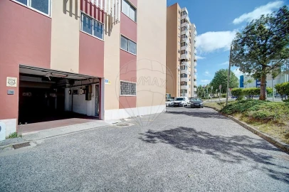 Apartamento T2 para Venda em Venteira