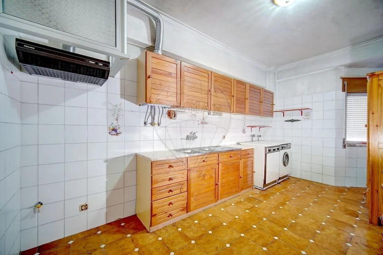 Apartamento T2 para Venda em Venteira Foto 17