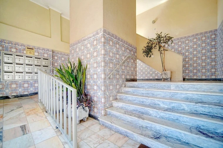 Apartamento T2 para Venda em Venteira Foto 5