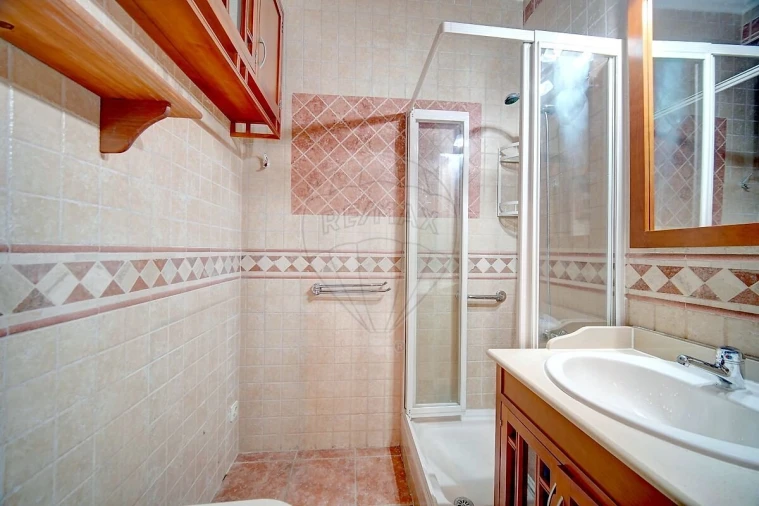 Apartamento T2 para Venda em Venteira Foto 20