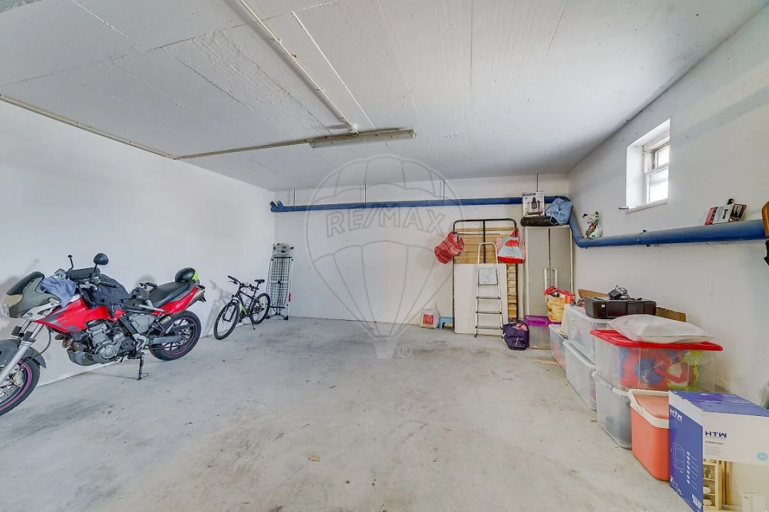 Apartamento T2 para Venda em Venteira Foto 20
