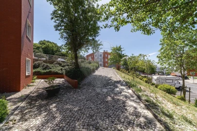 Apartamento T2 para Venda em Venteira