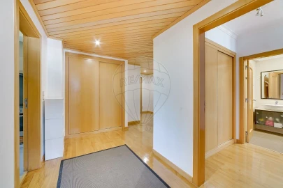Apartamento T2 para Venda em Venteira
