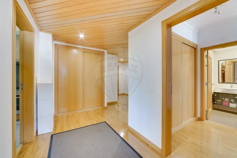Apartamento T2 para Venda em Venteira Foto 18