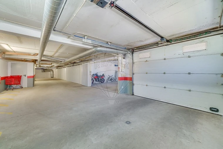 Apartamento T2 para Venda em Venteira Foto 21