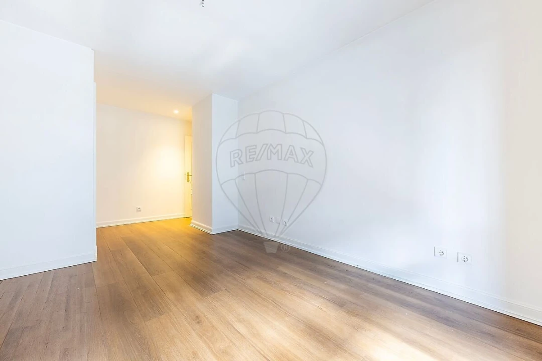Apartamento T2 para Venda em Estrela Foto 30