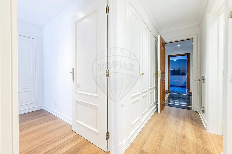 Apartamento T2 para Venda em Estrela Foto 24