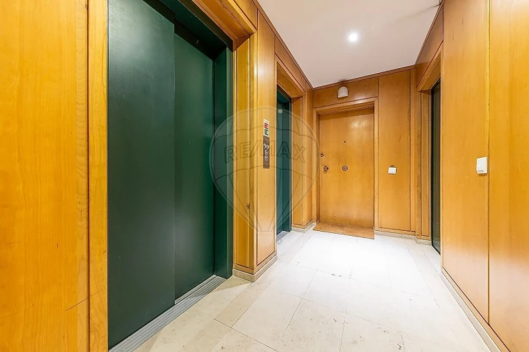 Apartamento T2 para Venda em Estrela Foto 31