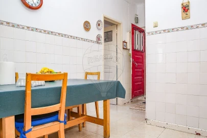 Prédio para Venda em Vila Nova da Rainha