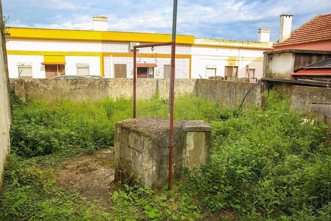 Prédio para Venda em Vila Nova da Rainha Foto 39