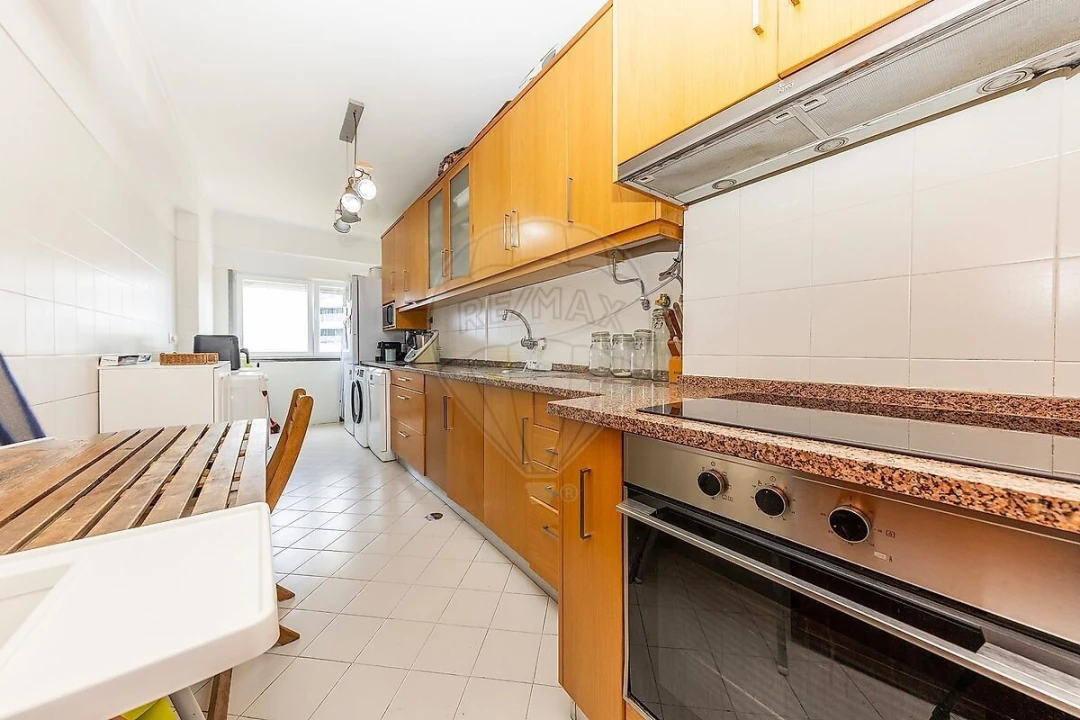 Apartamento T3 para Venda em Algés, Linda-A-Velha e Cruz Quebrada-Dafundo Foto 15
