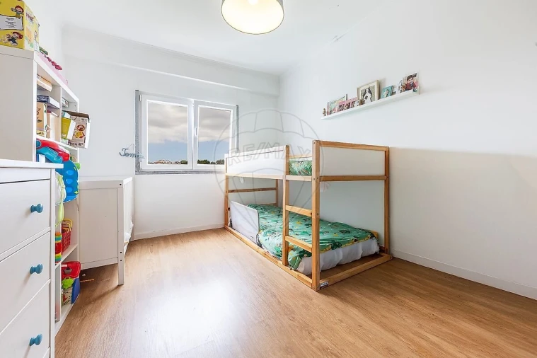 Apartamento T3 para Venda em Algés, Linda-A-Velha e Cruz Quebrada-Dafundo Foto 14