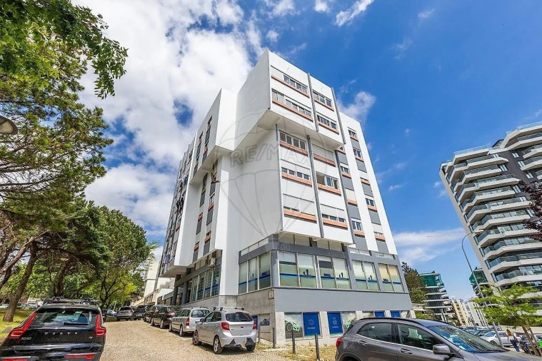 Apartamento T3 para Venda em Algés, Linda-A-Velha e Cruz Quebrada-Dafundo Foto 18