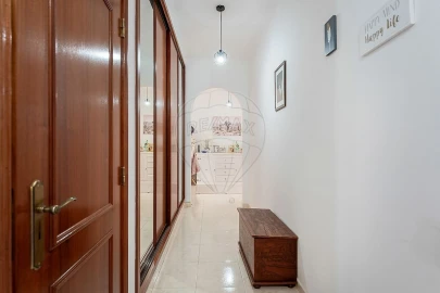Apartamento T2 para Venda em Lagos (São Sebastião e Santa Maria)