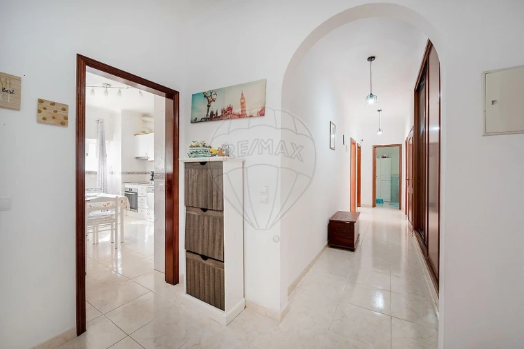 Apartamento T2 para Venda em Lagos (São Sebastião e Santa Maria) Foto 6