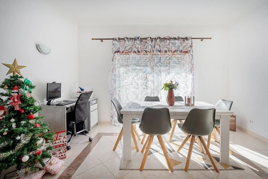 Apartamento T2 para Venda em Lagos (São Sebastião e Santa Maria) Foto 4
