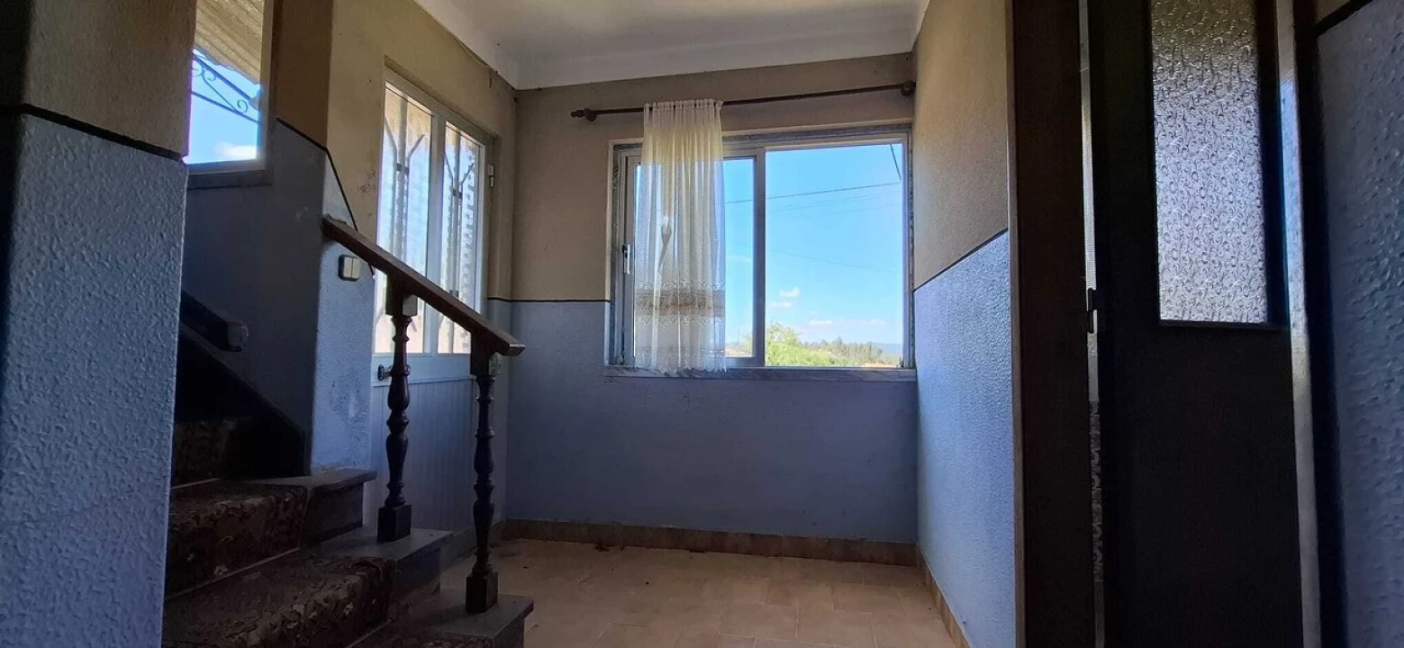 Moradia T5 para Venda em Beco Foto 18