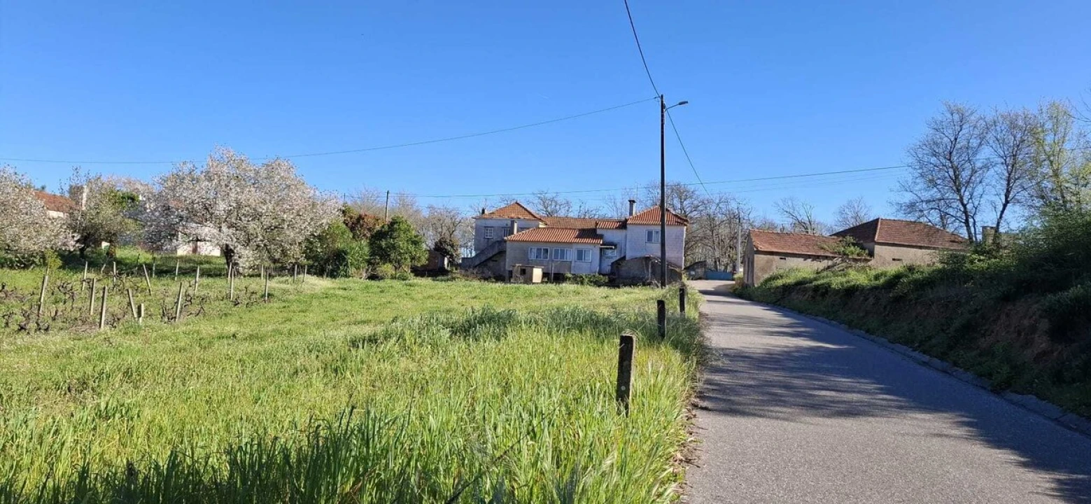 Moradia T5 para Venda em Beco Foto 32