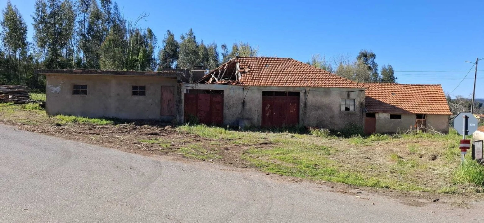 Moradia T5 para Venda em Beco Foto 9