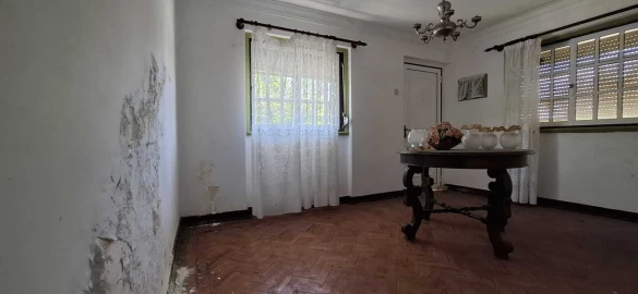 Moradia T5 para Venda em Beco