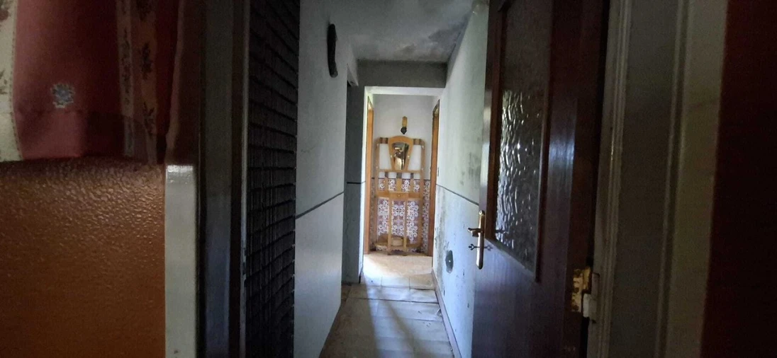 Moradia T5 para Venda em Beco Foto 21