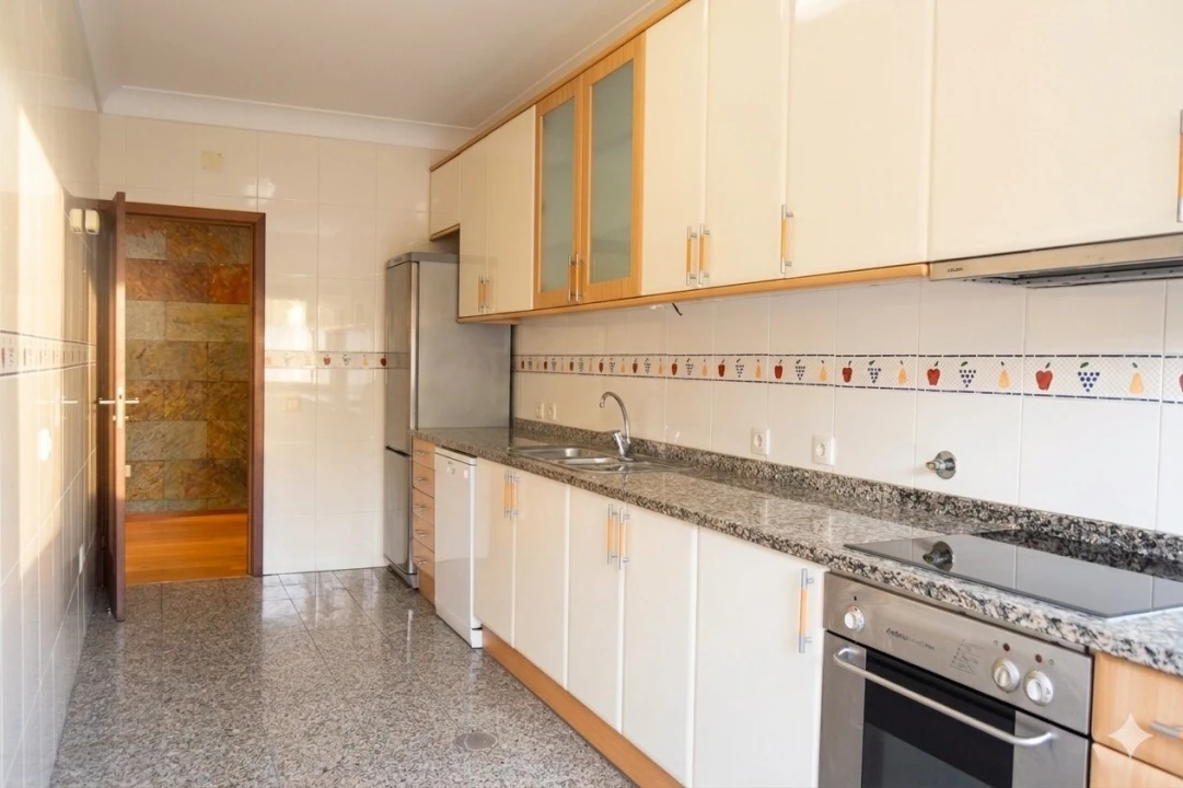 Apartamento T2 para Venda em Grijó e Sermonde Foto 1