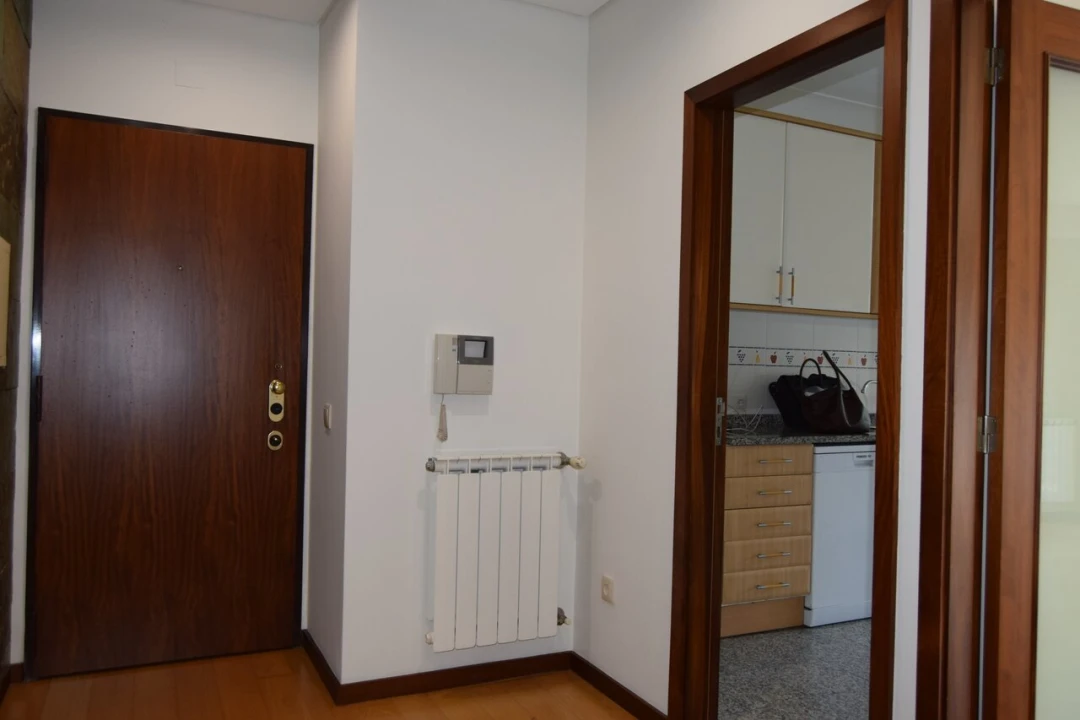 Apartamento T2 para Venda em Grijó e Sermonde Foto 24