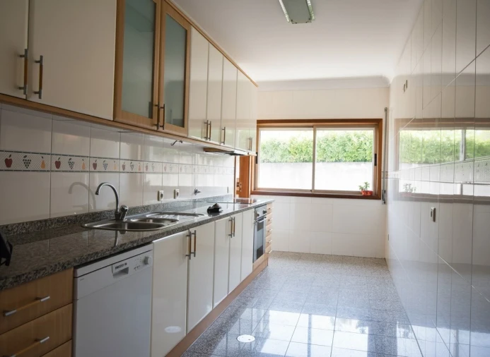 Apartamento T2 para Venda em Grijó e Sermonde Foto 2