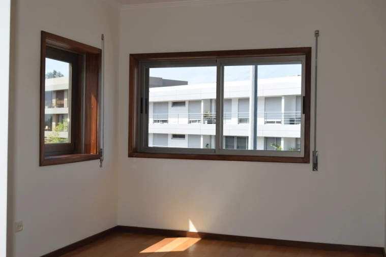 Apartamento T2 para Venda em Grijó e Sermonde Foto 9