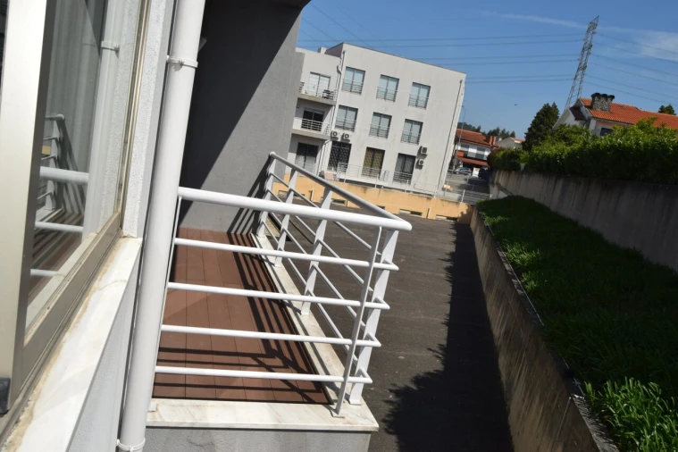 Apartamento T2 para Venda em Grijó e Sermonde Foto 23