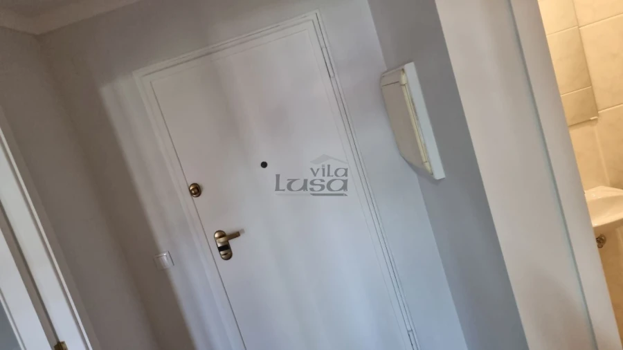 Apartamento T2 para Arrendamento em Bonfim Foto 4