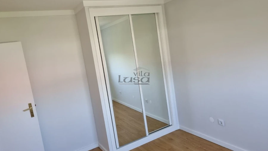 Apartamento T2 para Arrendamento em Bonfim Foto 9