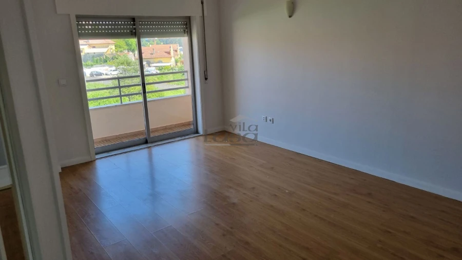 Apartamento T2 para Arrendamento em Bonfim Foto 11