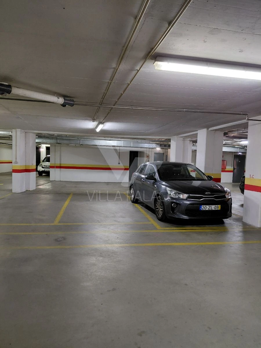 Loja para Venda em Parque das Nações Foto 24