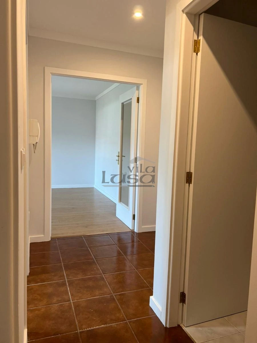 Apartamento T2 para Arrendamento em Bonfim Foto 7