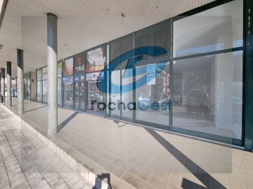 Loja para Arrendamento em Valongo