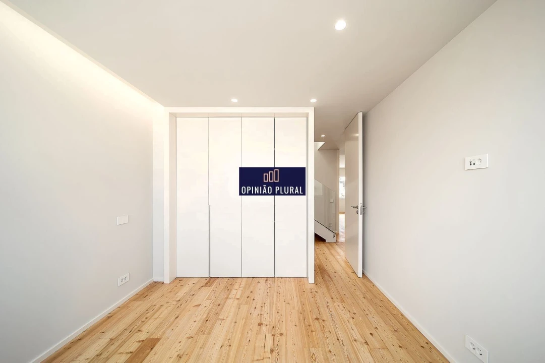 Moradia T4 para Venda em Canidelo Foto 13