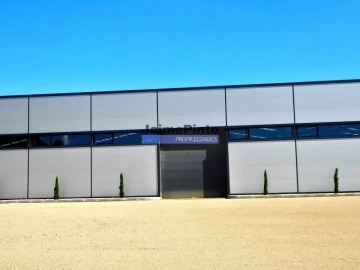 Armazém para Venda em Paramos