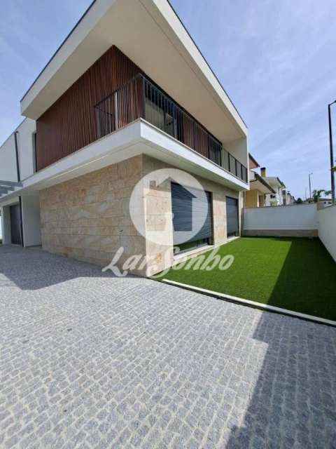 Moradia T4 para Venda em Palmeira